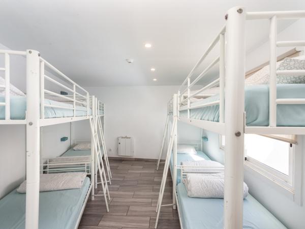 Hostel Bunk Beds