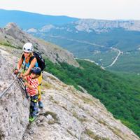 Rock Climbing Basics for Beginners explains key safety tips, essential gear, and fundamental techniques for new climbers.